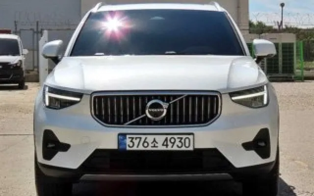 수원수입중고차매매 XC40 B4 AWD 얼티메이트 브라이트 매물 사진 11 - 2023/06 29,724km